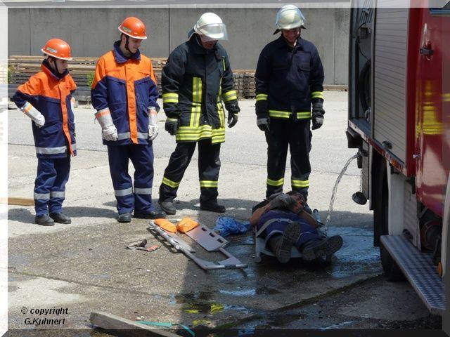 Feuerwehruebung Mai 2010 058.jpg